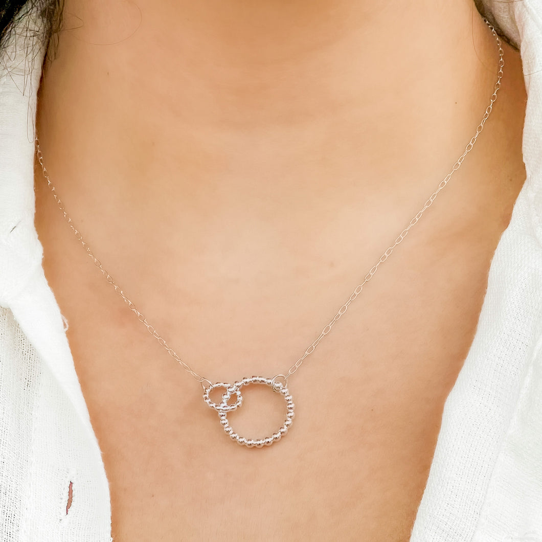 Connection | Silver Necklace with Interlocking Rings